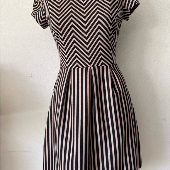 MAISON JULES Women’s Fit & Flare Dress Sl Size Small - Picture 6 of 9